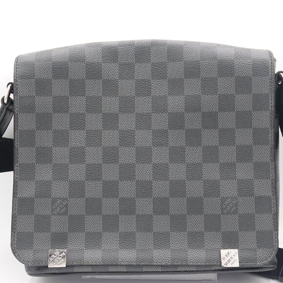 Louis Vuitton Damier Graphite District PM - Picture 1 of 13
